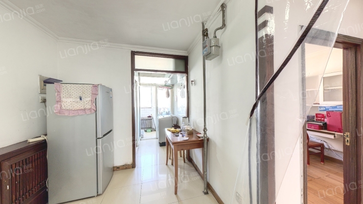 光卫小区二手房实景图