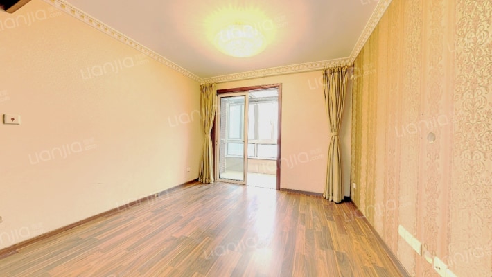 信达郡庭二手房实景图