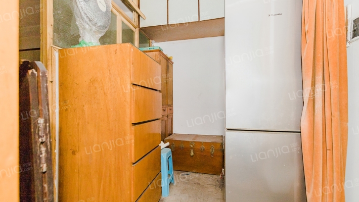 宛轻公寓二手房实景图