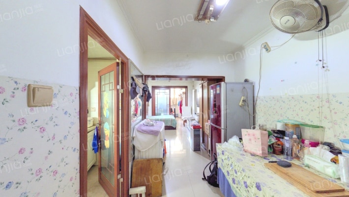 北官厅胡同甲二号院二手房实景图