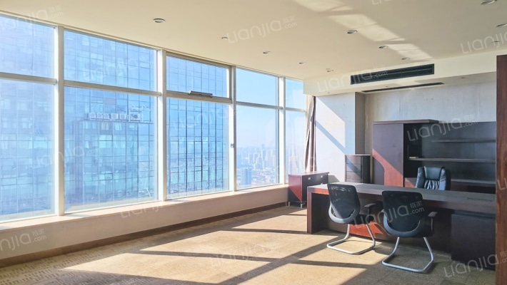 雷迪森财富中心二手房实景图