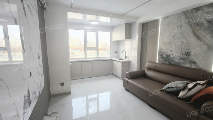 轻校住宅二手房实景图