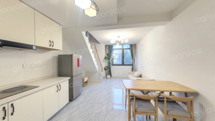 中振湖霞郡二手房实景图