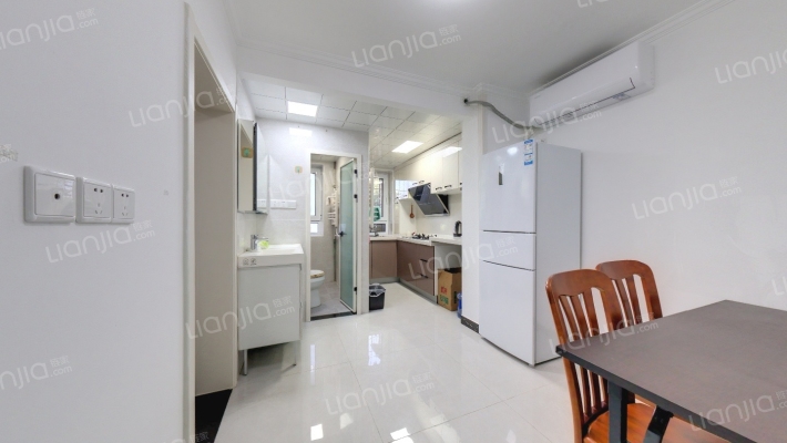 郑王坟141号院二手房实景图