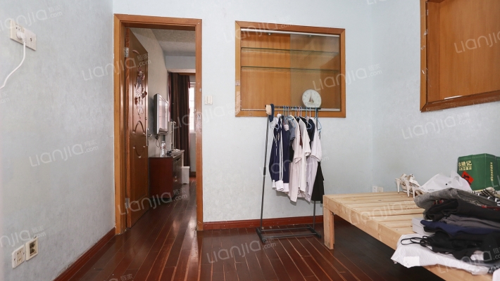 世界路91弄二手房实景图