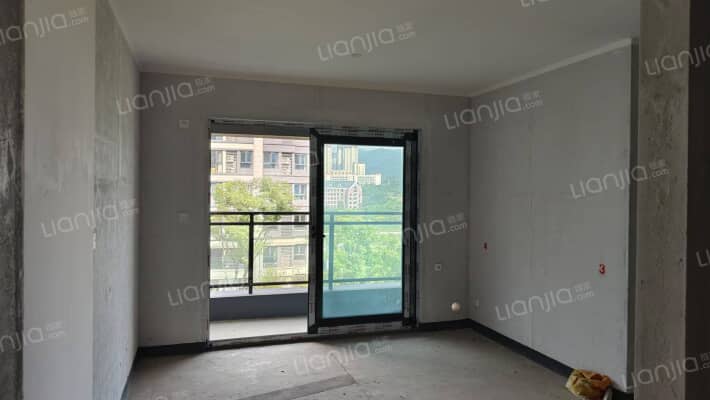 中梁融创云篆学府二手房实景图