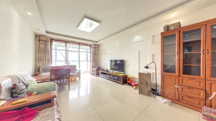 依云二手房实景图