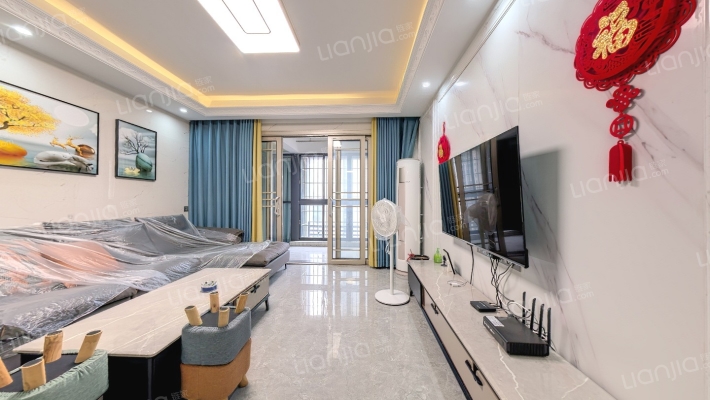 誉基誉憬湾二手房实景图