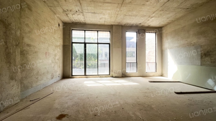 星河丹堤D区二手房实景图