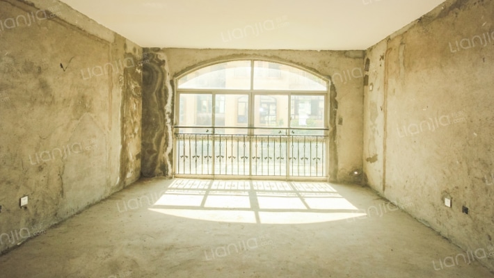 布拉格公馆二手房实景图