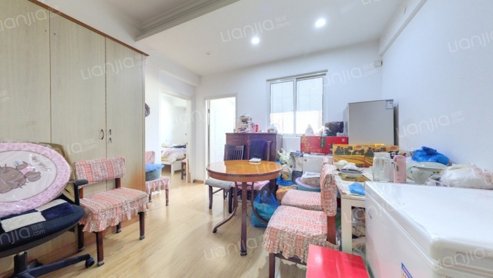 浦泾大楼二手房实景图