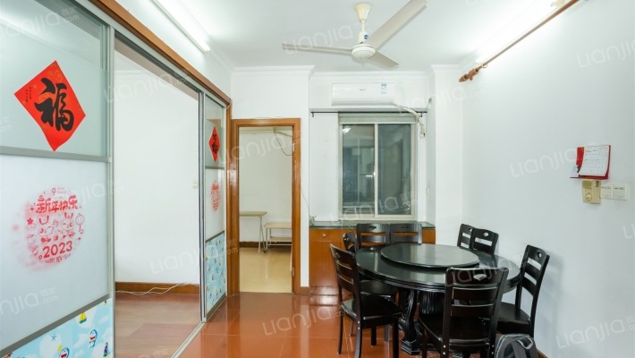 中华东波小区二手房实景图