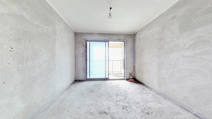 鲁能泰山7号六街区二手房实景图