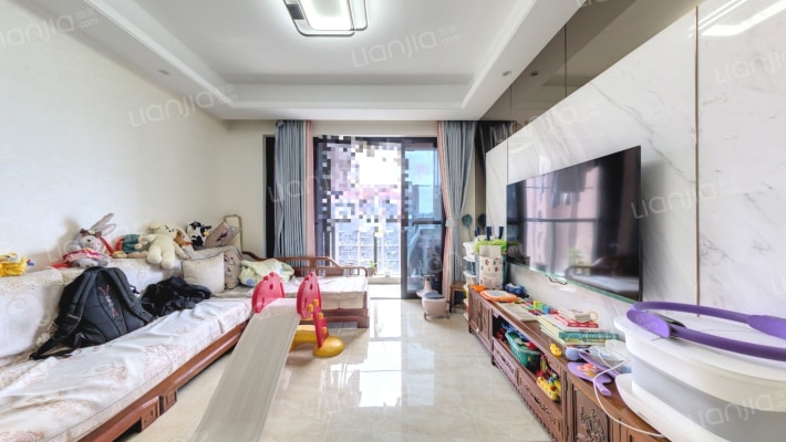 新彩苑二手房实景图