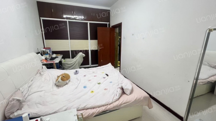 青津小区二手房实景图