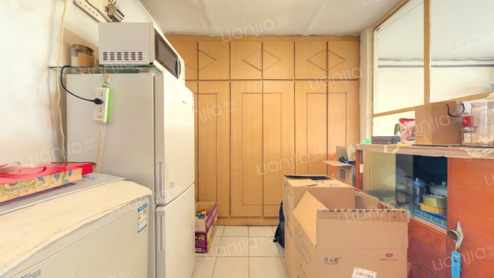 六里屯东里二手房实景图