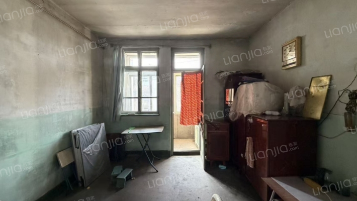 黎明里二手房实景图