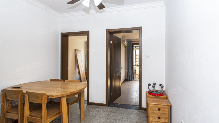 龙安小区二手房实景图