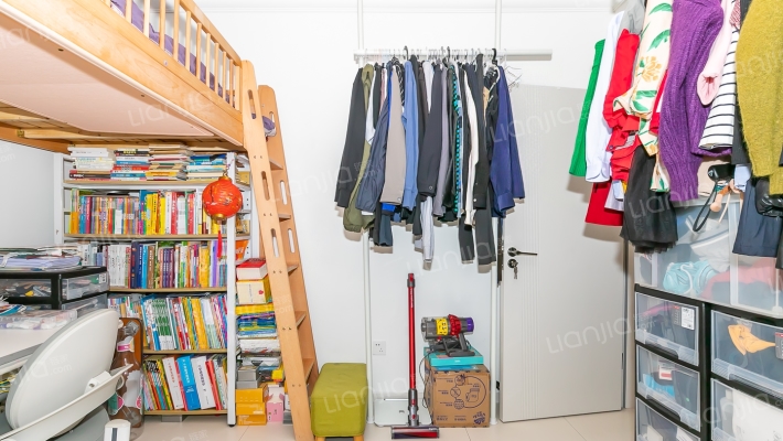 辉华大楼二手房实景图