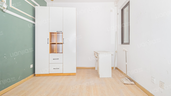 紫华佳苑二手房实景图