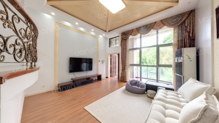 上南翡翠苑二手房实景图