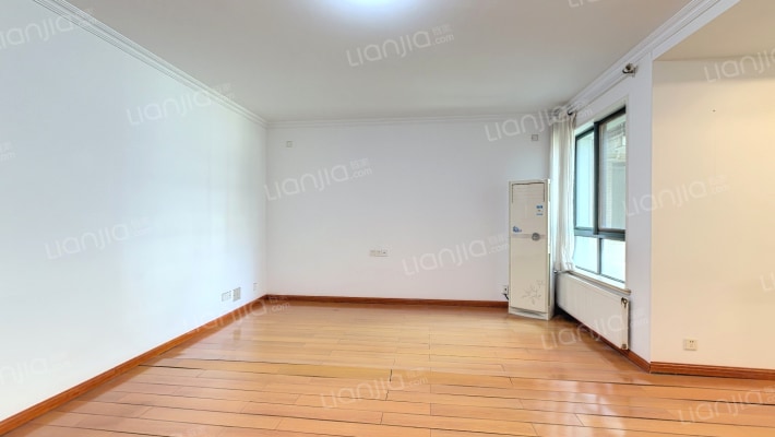 聚福园一期二手房实景图