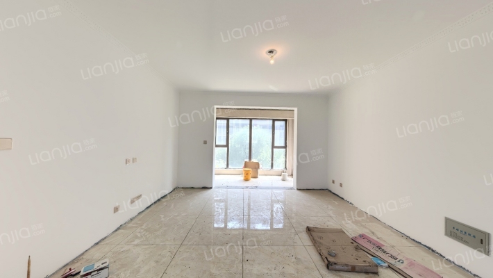 领馆1号二手房实景图