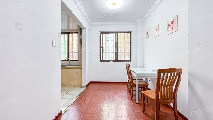 明卫佳苑西区(龙轩路1650弄)二手房实景图