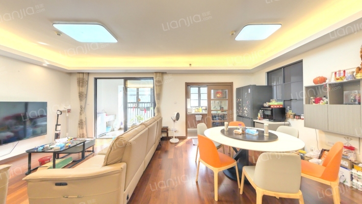 万科广场二手房实景图