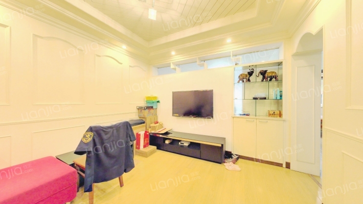 新陈路428弄二手房实景图