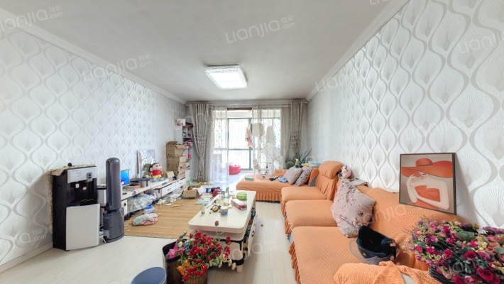 龙馨华庭二手房实景图