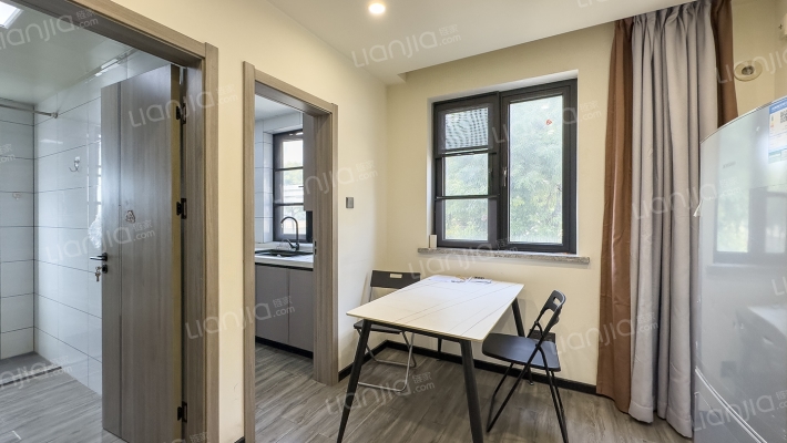 宝仪花苑二手房实景图