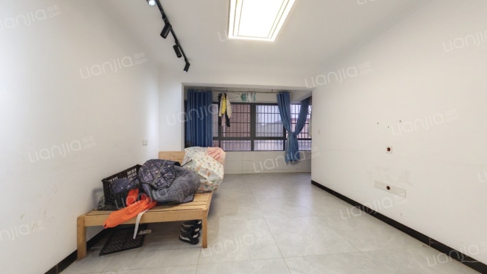 金晟年华二手房实景图