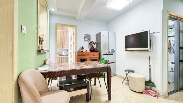 临潮大楼二手房实景图