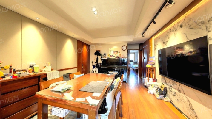 打浦路303弄二手房实景图