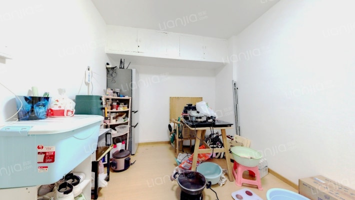 加气混凝土厂宿舍二手房实景图