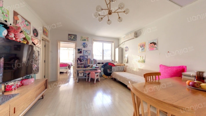 临泓路6号院二手房实景图