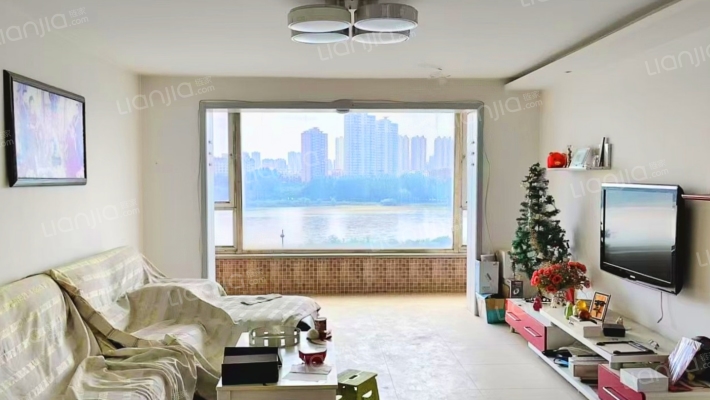 江畔名苑二手房实景图