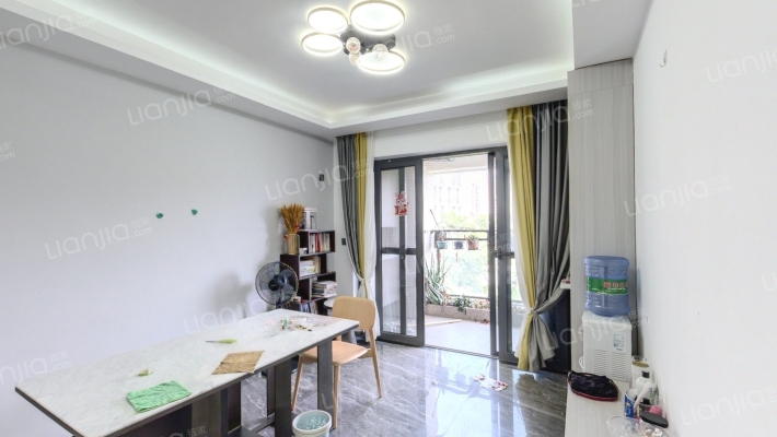 敏捷贝斯小镇二手房实景图