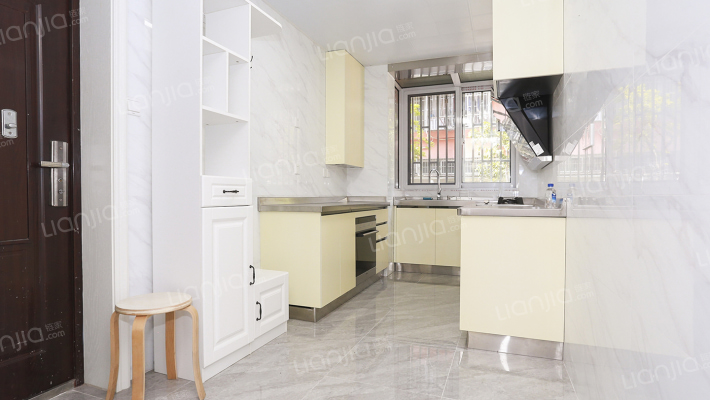 殷行路590弄二手房实景图