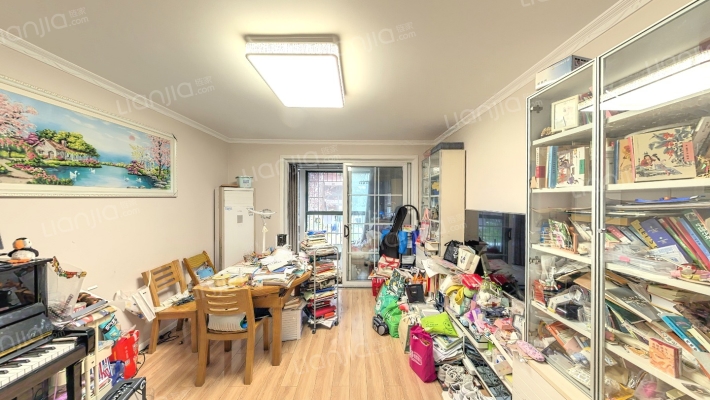 旭日华庭二手房实景图