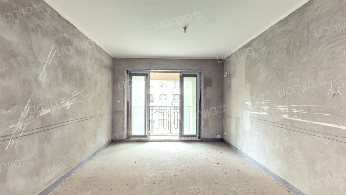 融创春晖十里雍璟府二手房实景图