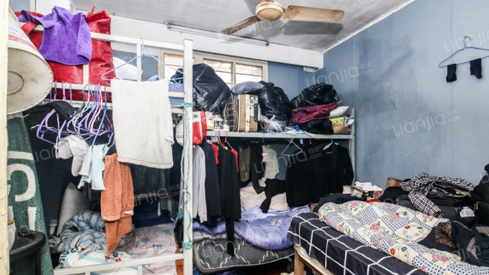 法华镇路588弄二手房实景图