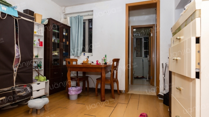 航华三村四街坊二手房实景图