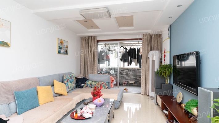 水岸名居二手房实景图