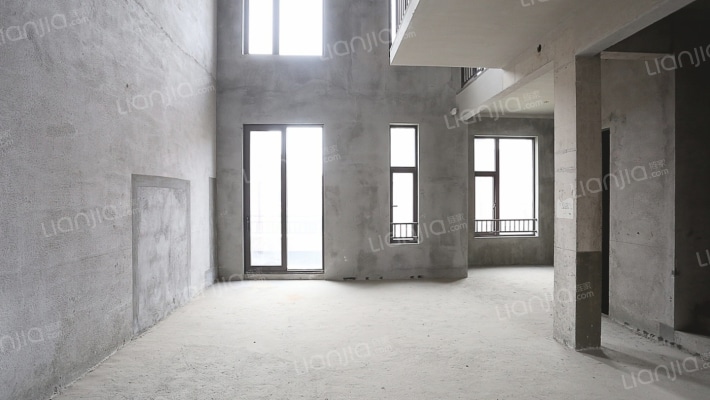 嘉地珑墅二手房实景图