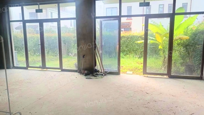 莪山大院二手房实景图