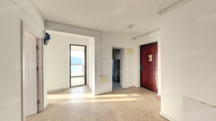 保利罗兰春天二手房实景图