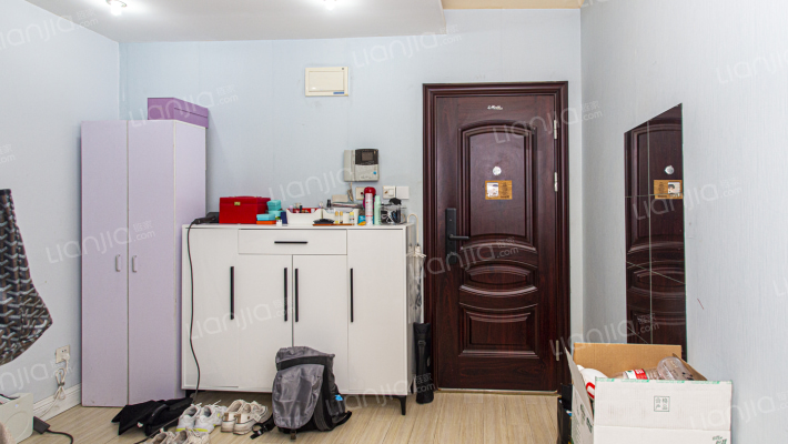 申峰大厦二手房实景图