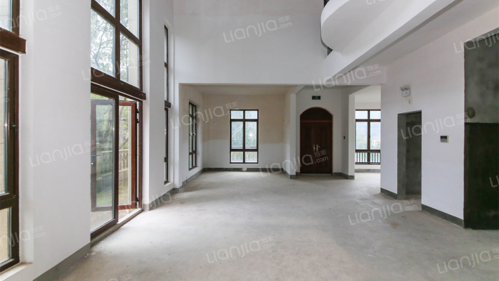 云山麓池二手房实景图